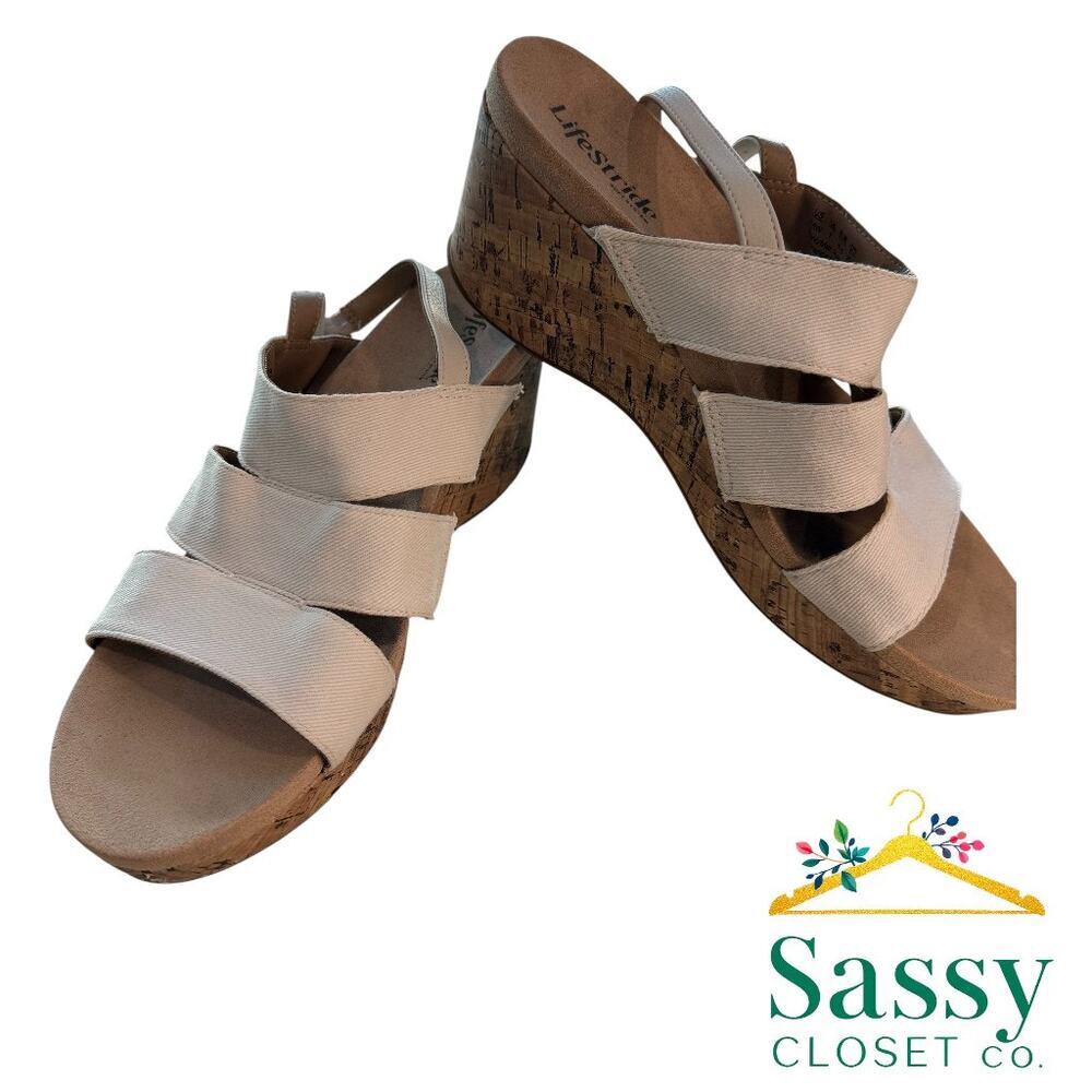 ✨ LifeStride Darby Beige Wedge Sandals 9.5W Wide Soft System EUC ☁️